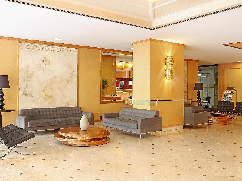 Lounge de recepção do hotel
